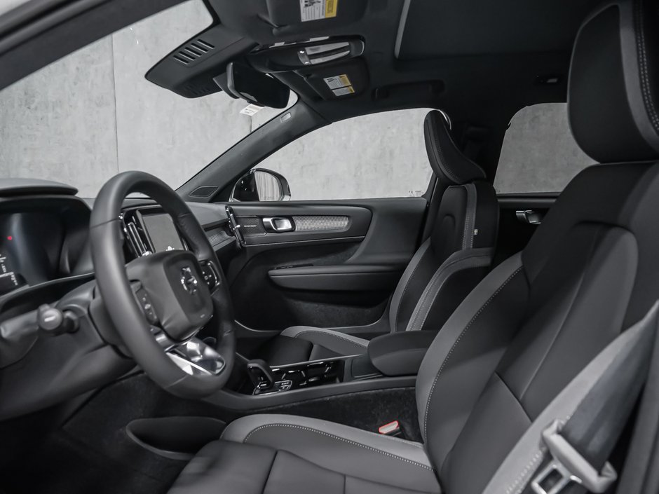 2026 Volvo EX40 Twin Motor, Plus-10