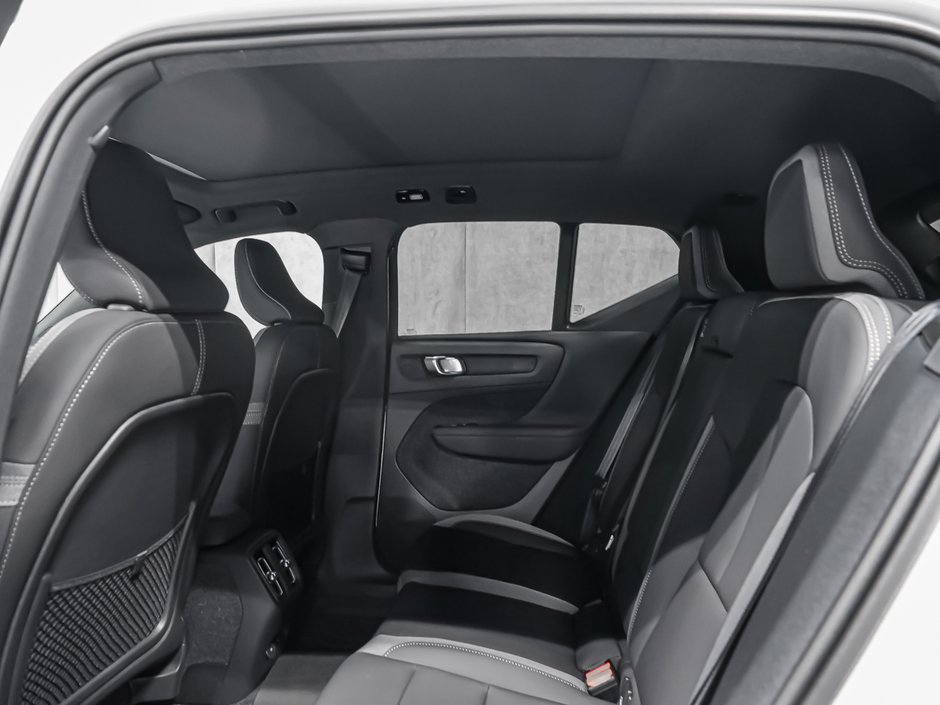 2026 Volvo EX40 Twin Motor, Plus-11