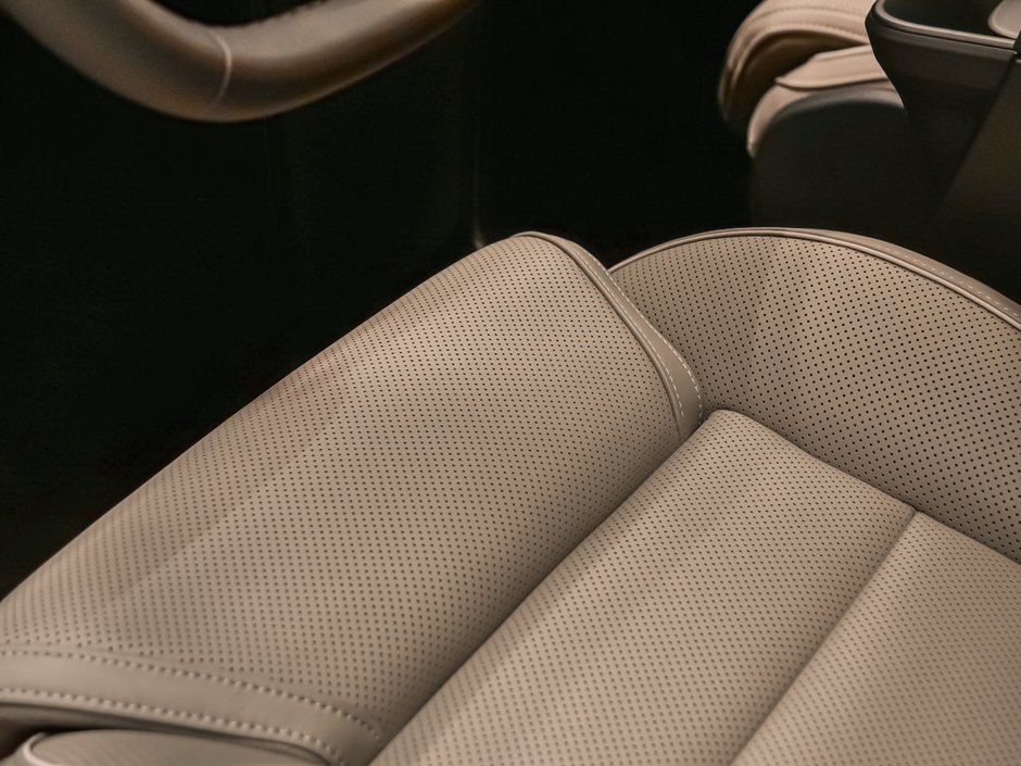 2027 Volvo EX60 Twin Motor, Ultra-37