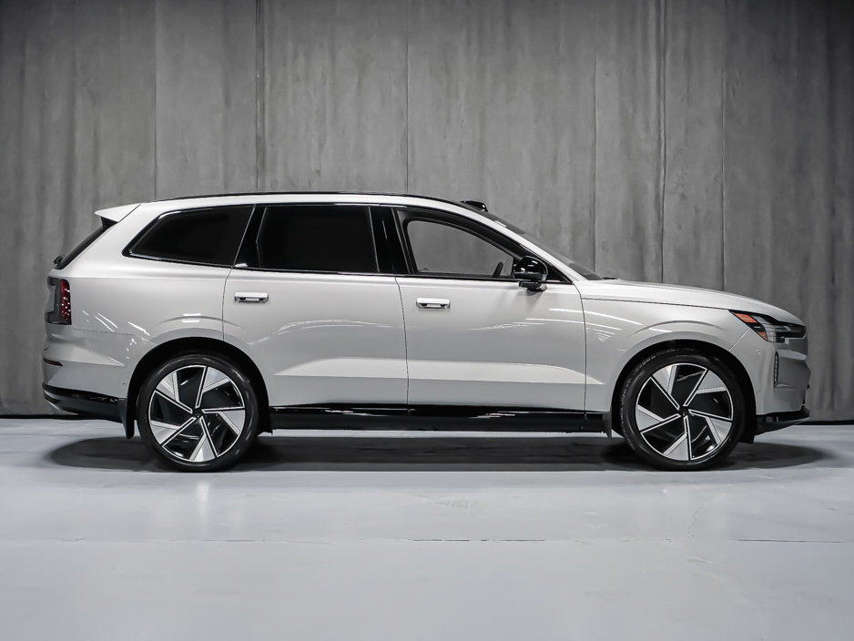 2025 Volvo EX90 Ultra 7-Passenger-4