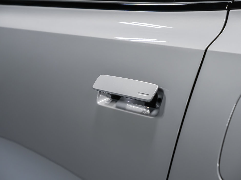 2025 Volvo EX90 Ultra 7-Passenger-9