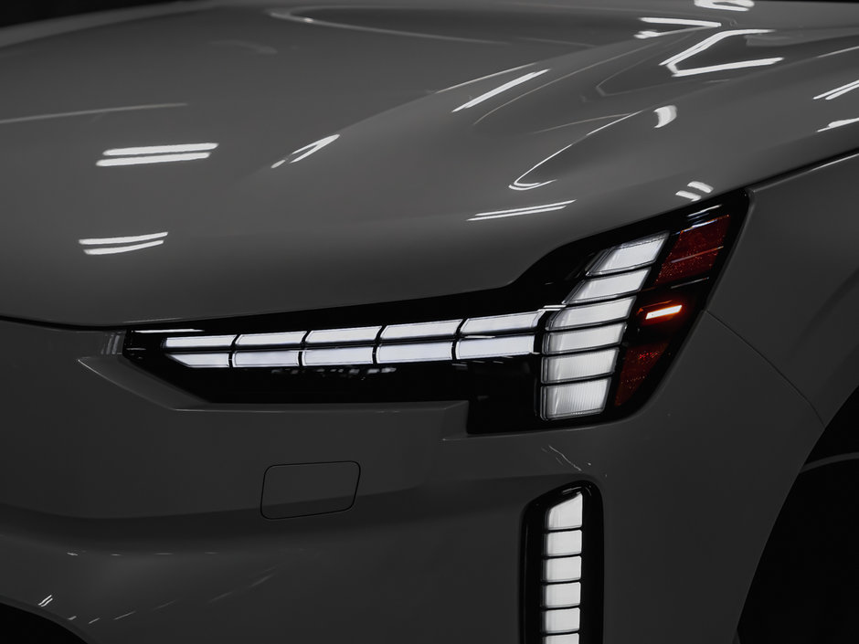 2025 Volvo EX90 Ultra 6-Passenger-62