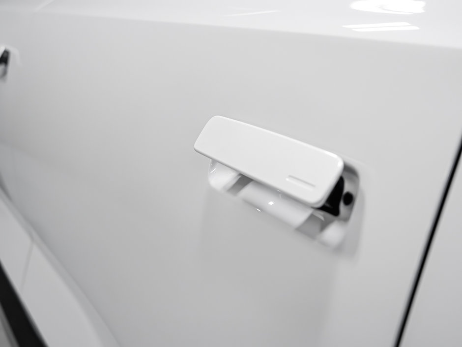 2025 Volvo EX90 Ultra 6-Passenger-14