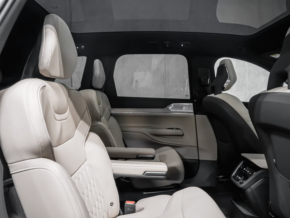 2025 Volvo EX90 Ultra 6-Passenger-55