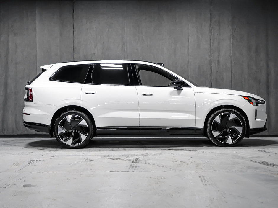 2025 Volvo EX90 Ultra 6-Passenger-4