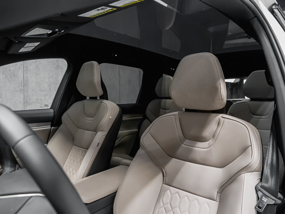 2025 Volvo EX90 Ultra 6-Passenger-64