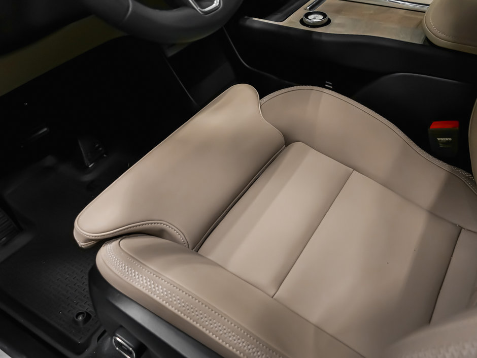 2025 Volvo EX90 Ultra 6-Passenger-43