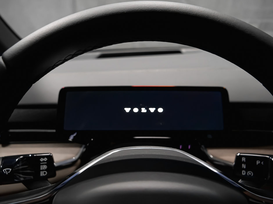 2025 Volvo EX90 Plus 7-Passenger-20