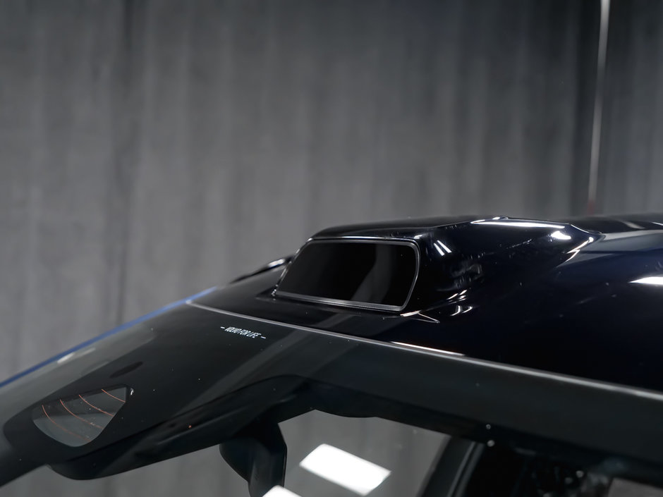 2025 Volvo EX90 Plus 7-Passenger-9