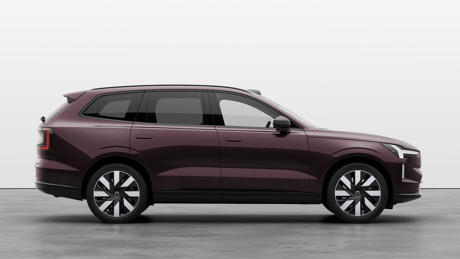 2025 Volvo EX90 Ultra 6-Passenger-4
