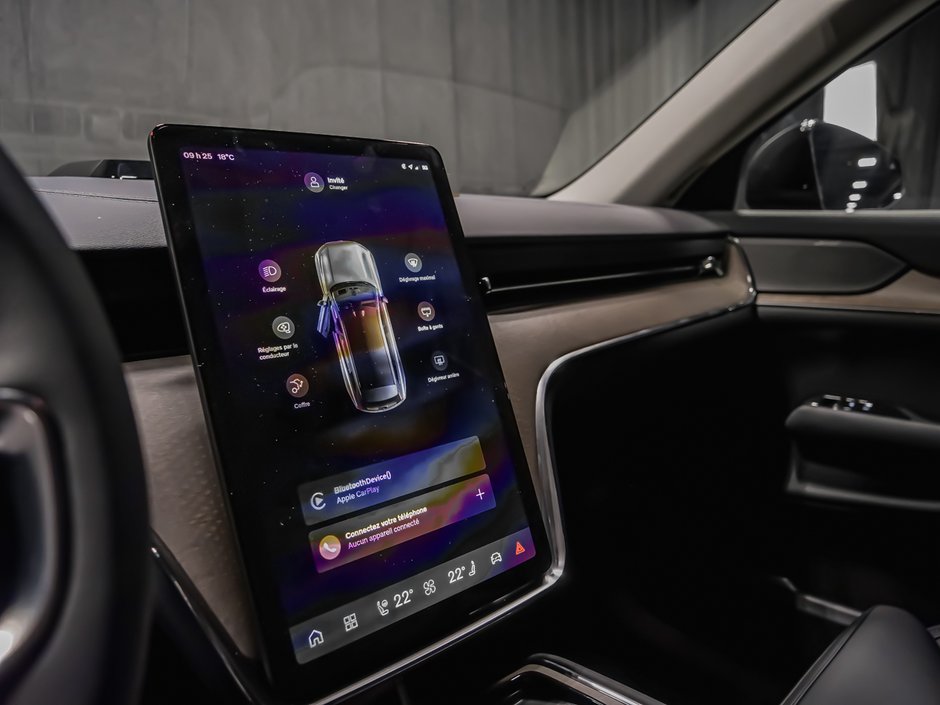 2025 Volvo EX90 Plus 7-Passenger-22