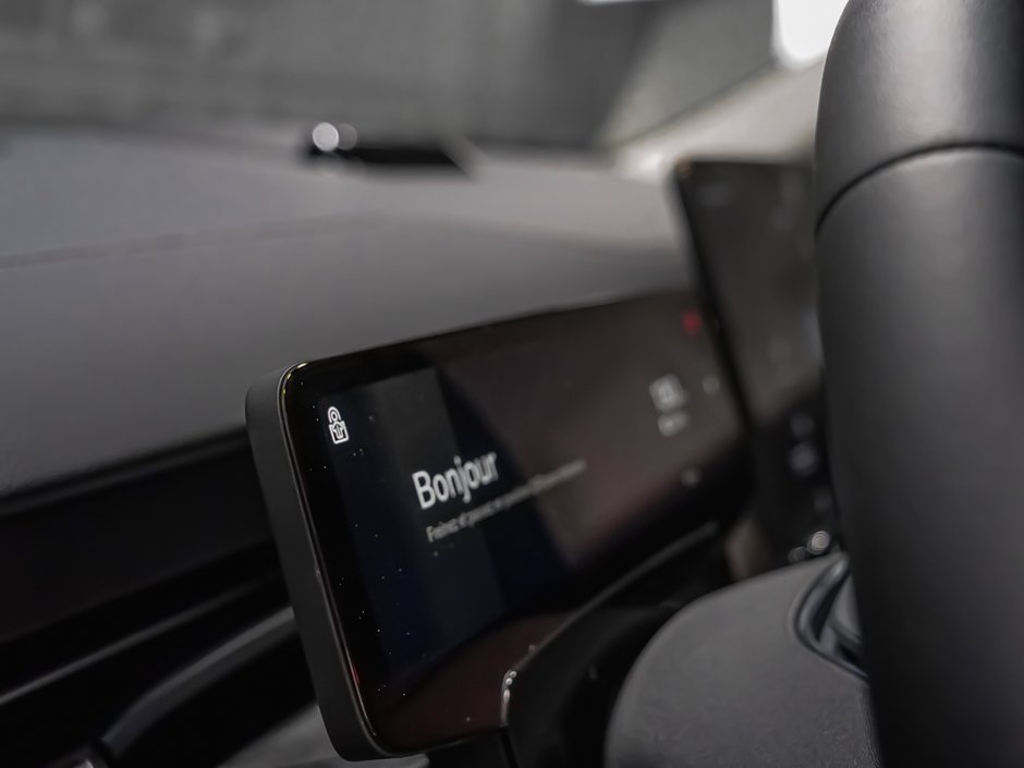 2025 Volvo EX90 Plus 7-Passenger-18