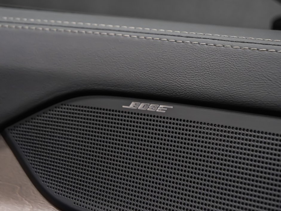 2025 Volvo EX90 Plus 7-Passenger-20