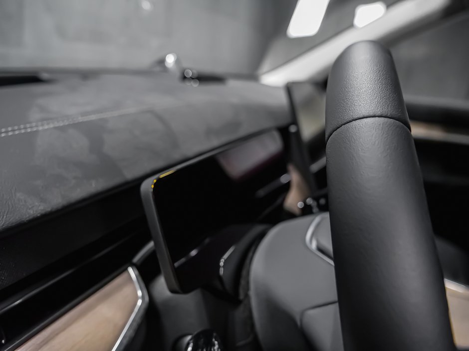 Volvo EX90 Ultra 7-Passenger 2025-12