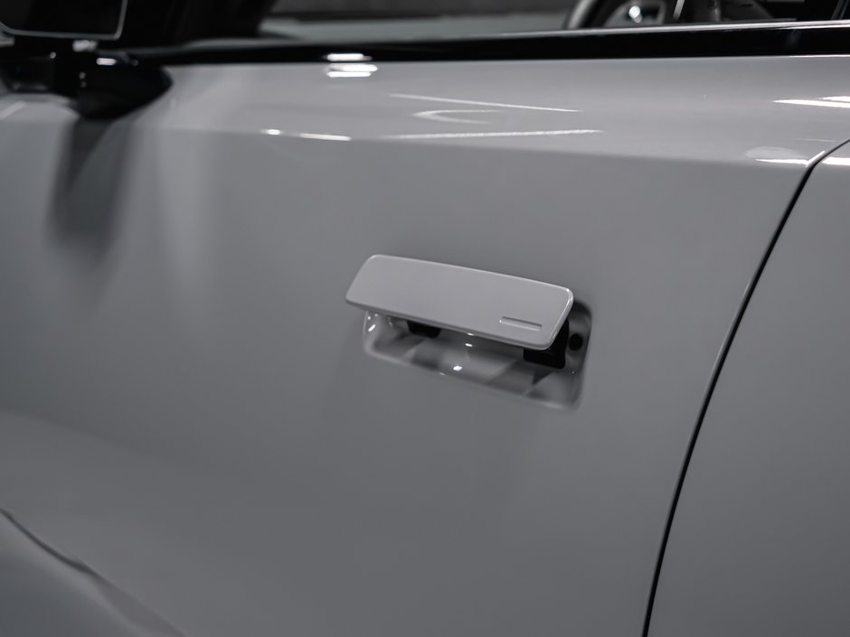 2025 Volvo EX90 ULTRA MAGS 22PO BOWER WIKINS-6