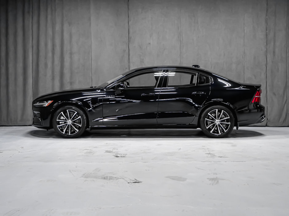 Volvo S60 Plug-In Hybrid Core Dark 2025-7