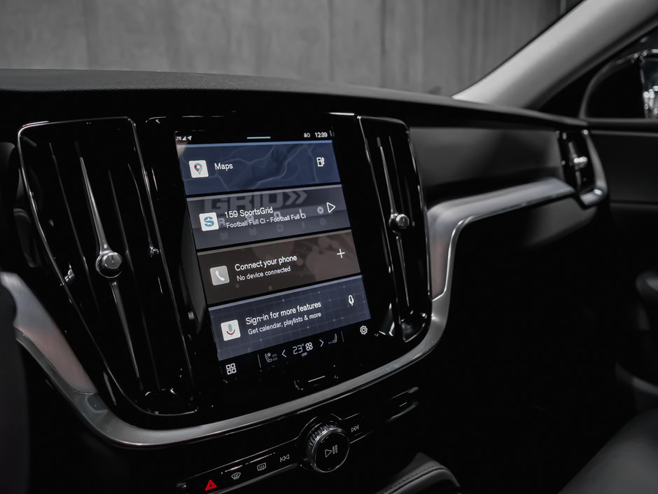 Volvo S60 Plug-In Hybrid Core Dark 2025-16