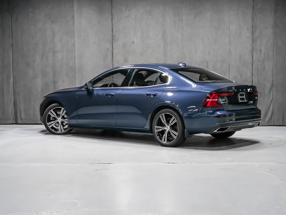 2022 Volvo S60 B5 INSCRIPTION ADVANCED CLIMATE-4