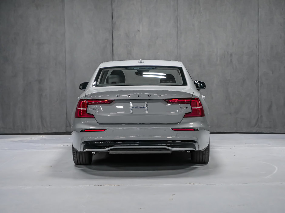 Volvo S60 B5 ULTIMATE DARK 2024-5