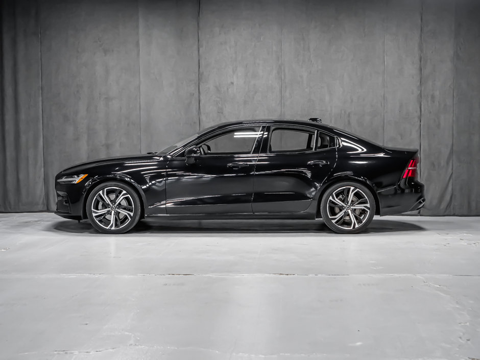 Volvo S60 B5 ULTIMATE DARK 2024-4