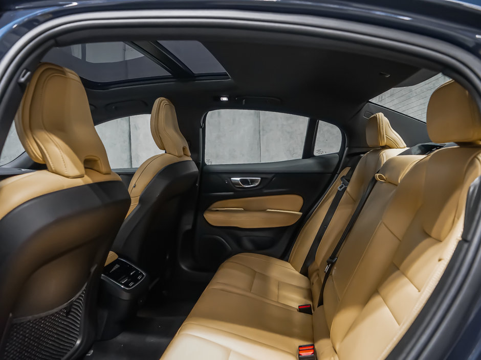 Volvo S60 B5 ULTIMATE DARK 2024-12