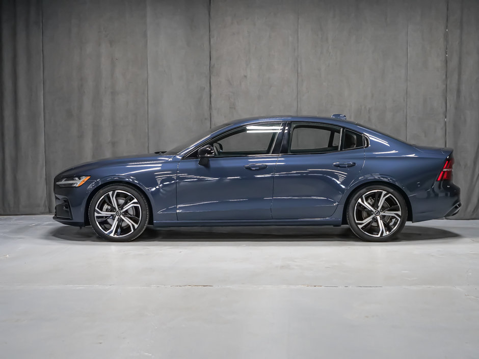 Volvo S60 B5 ULTIMATE DARK 2024-4
