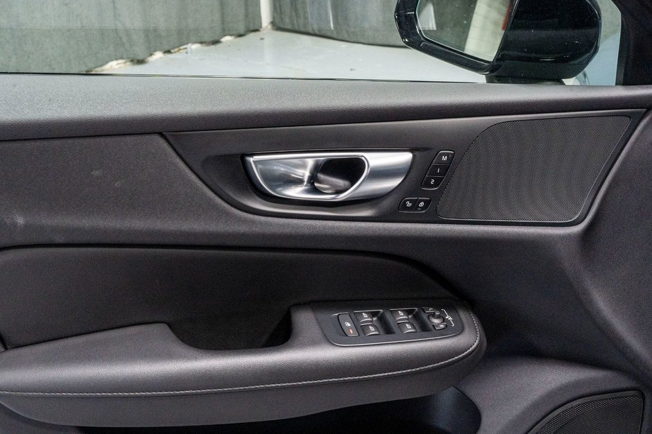 2024 Volvo S60 B5 CORE DARK CLIMATE-14