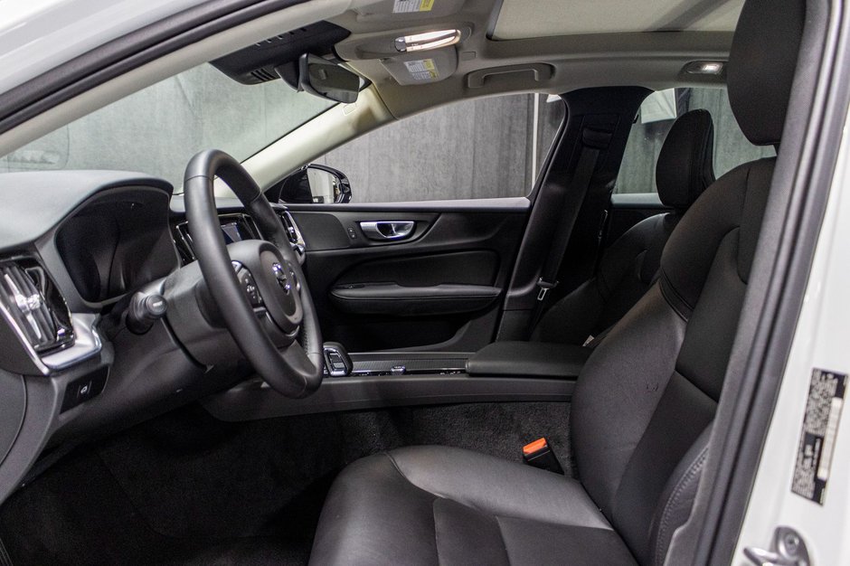 2024 Volvo S60 B5 CORE DARK CLIMATE-11