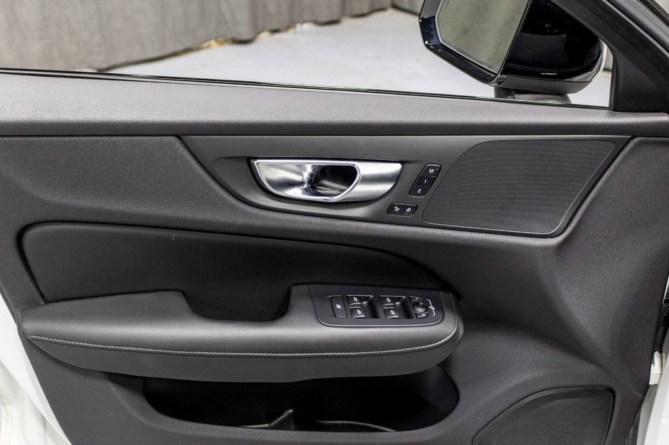 2024 Volvo S60 B5 CORE DARK CLIMATE-14