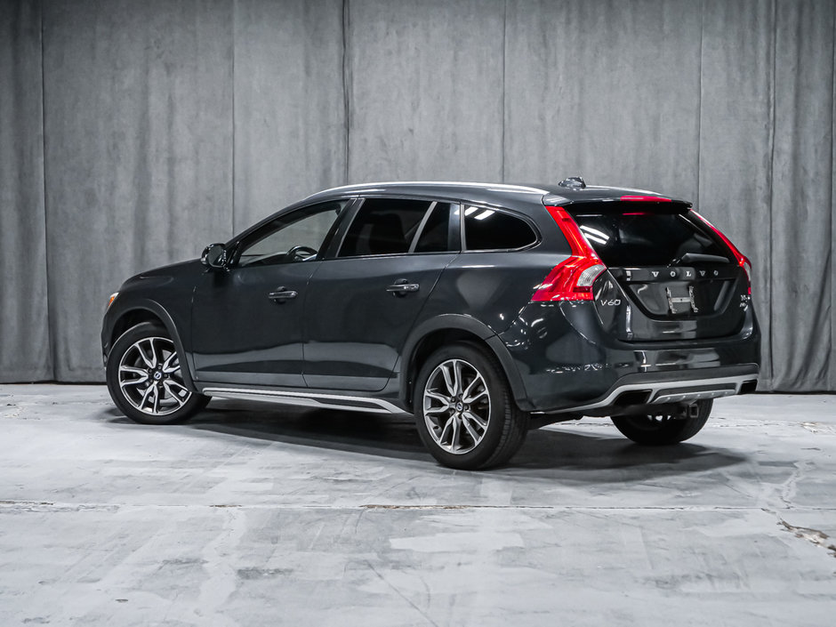 Volvo V60 Cross Country T5 2015-2