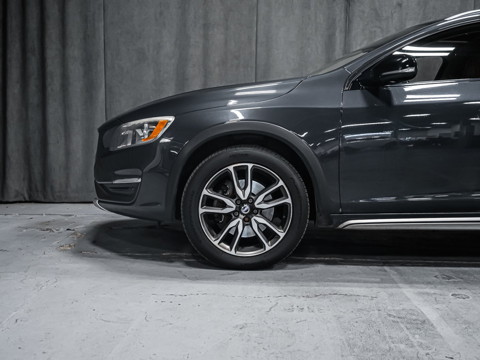 Volvo V60 Cross Country T5 2015-8