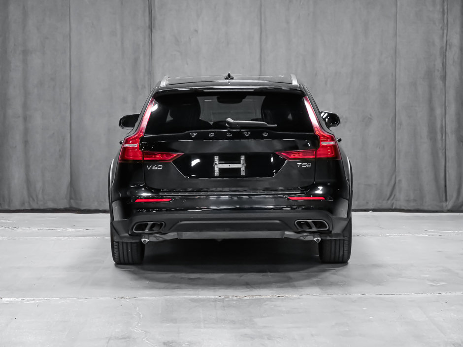 2020 Volvo V60 Cross Country-3