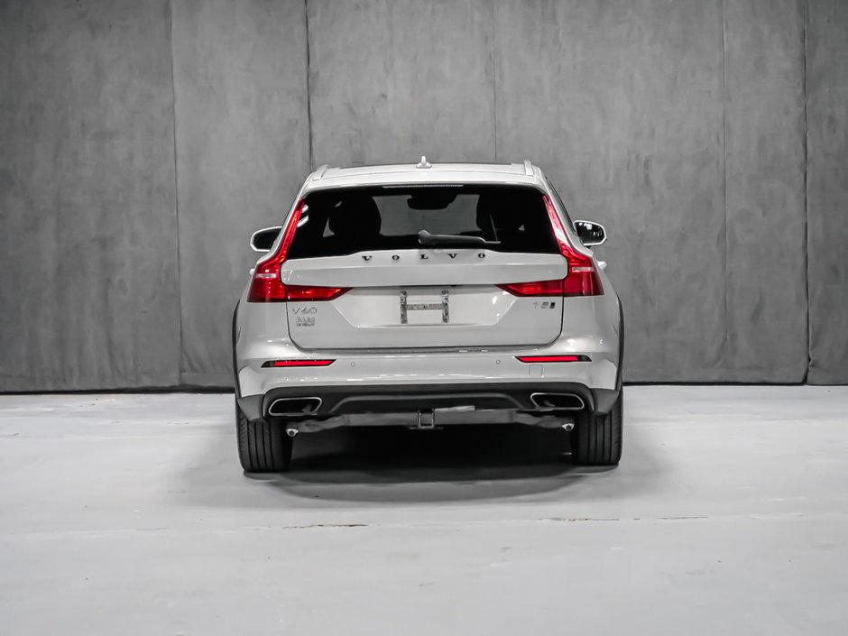 2021 Volvo V60 Cross Country-5