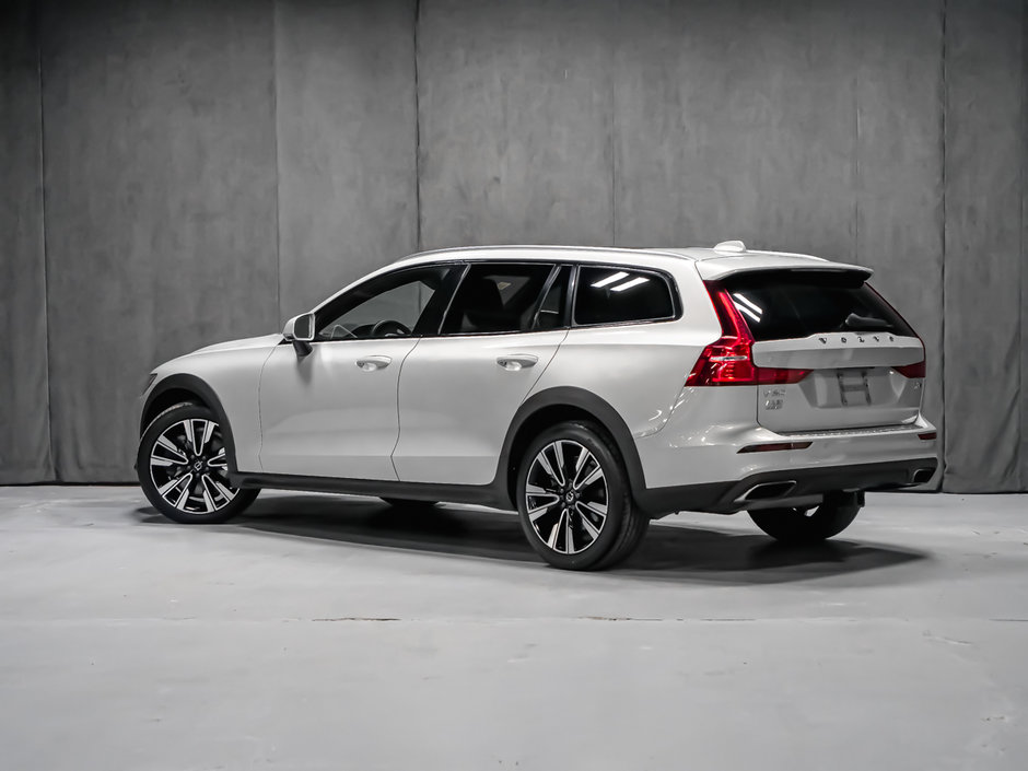 2021 Volvo V60 Cross Country-4