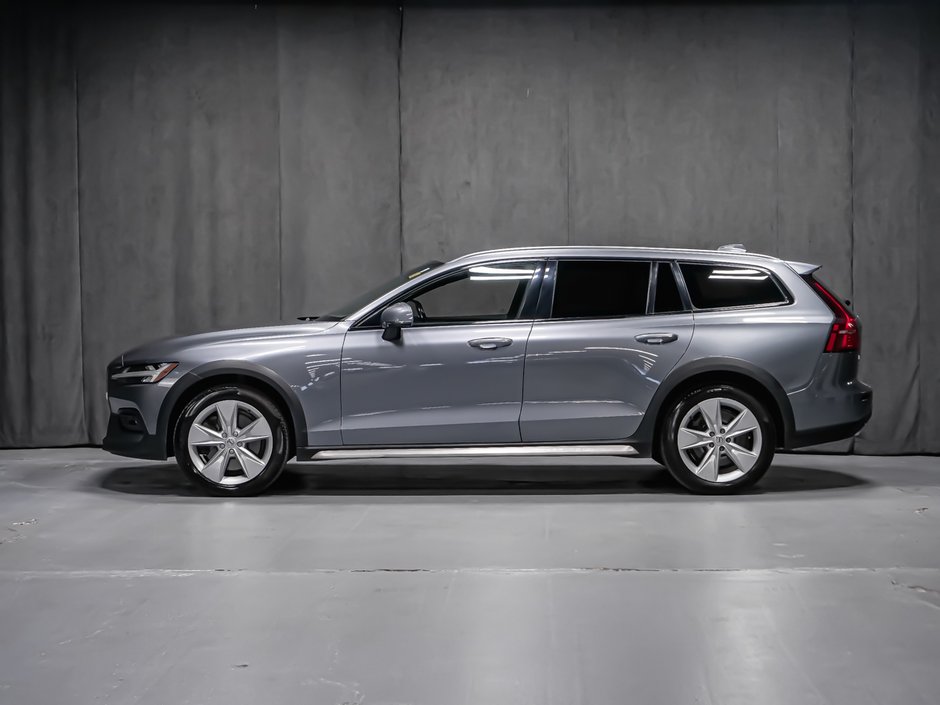 Volvo V60 Cross Country LOUNGE CLIMATE PREMIUM HARMAN 2021-2