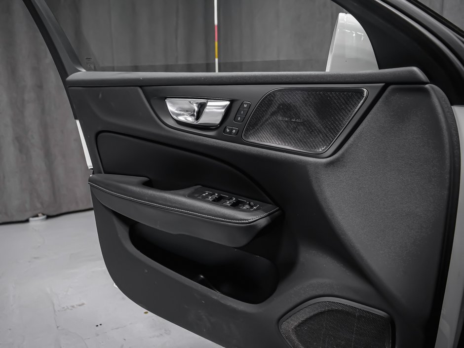 2021 Volvo V60 Cross Country LOUNGE CLIMATE HARMAN POLESTAR-10