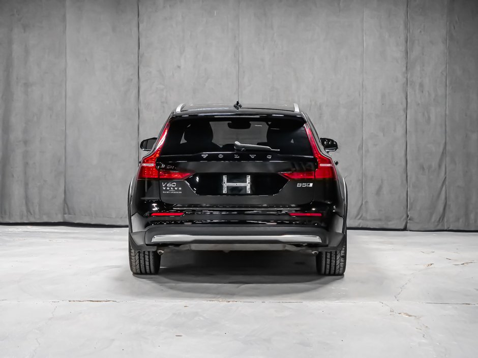 2023 Volvo V60 Cross Country B5 ULTIMATE POLESTAR-5
