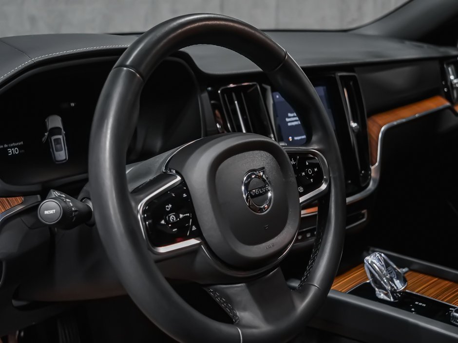 2023 Volvo V60 Cross Country B5 ULTIMATE POLESTAR-8