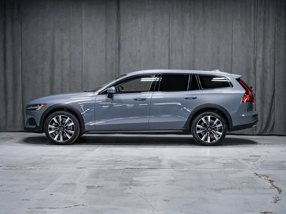 2024 Volvo V60 Cross Country B5 PLUS CLIMATE-1