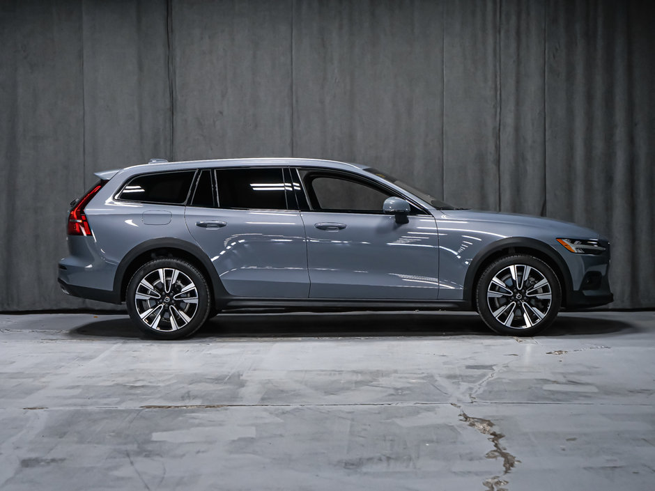 2024 Volvo V60 Cross Country B5 PLUS CLIMATE-4