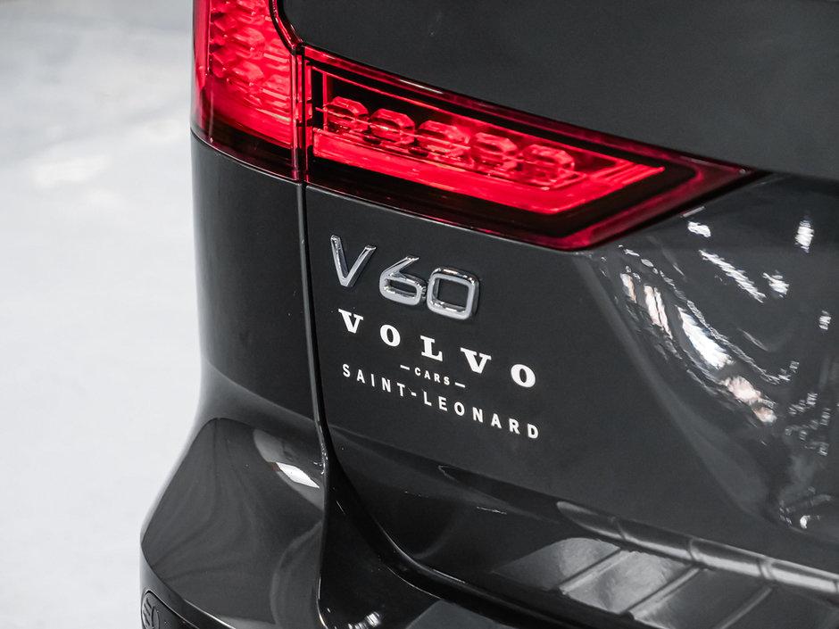 2024 Volvo V60 Cross Country ULTIMATE-10