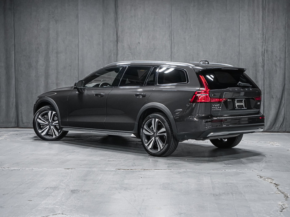 2024 Volvo V60 Cross Country ULTIMATE-2