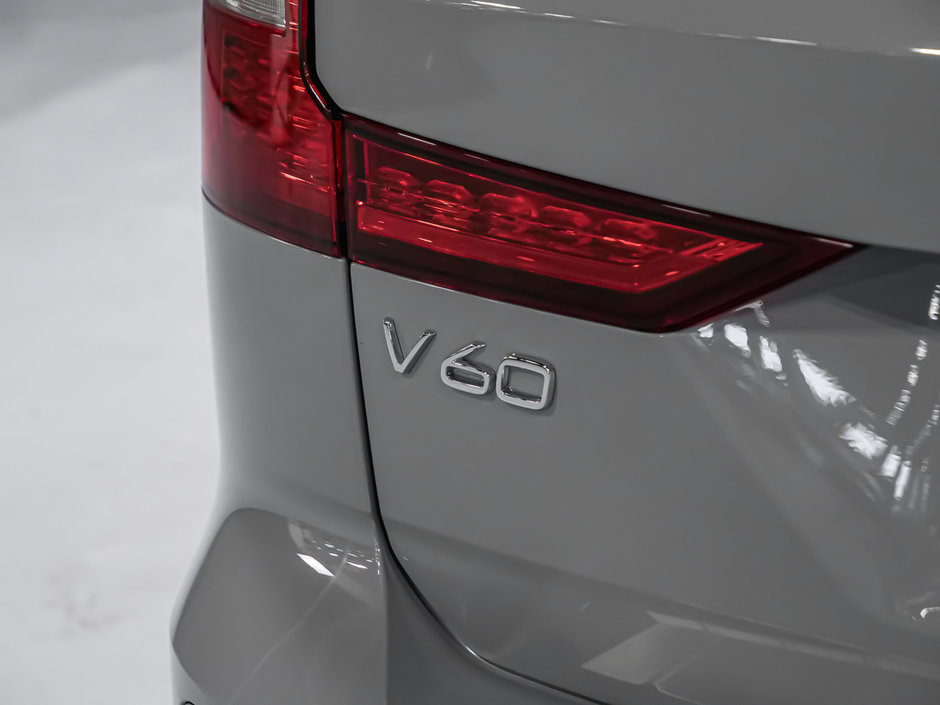 Volvo V60 Cross Country ULTIMATE 2024-8