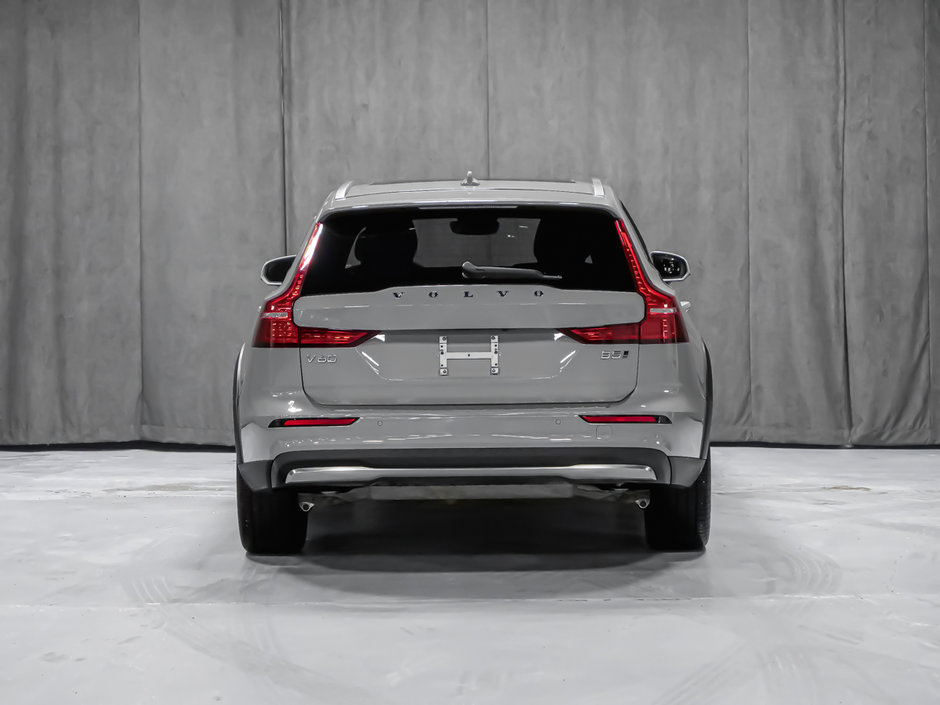 Volvo V60 Cross Country ULTIMATE 2024-3