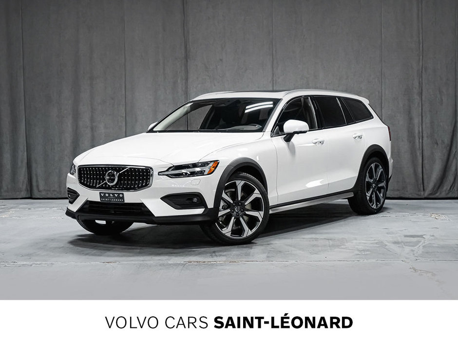 2025 Volvo V60 Cross Country Ultra-0