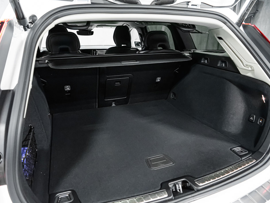 2025 Volvo V60 Cross Country Ultra-10
