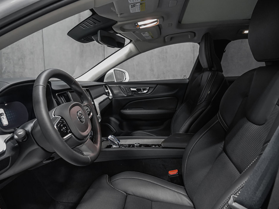2025 Volvo V60 Cross Country Ultra-20