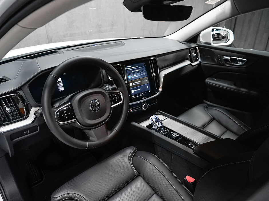 2025 Volvo V60 Cross Country Ultra-11