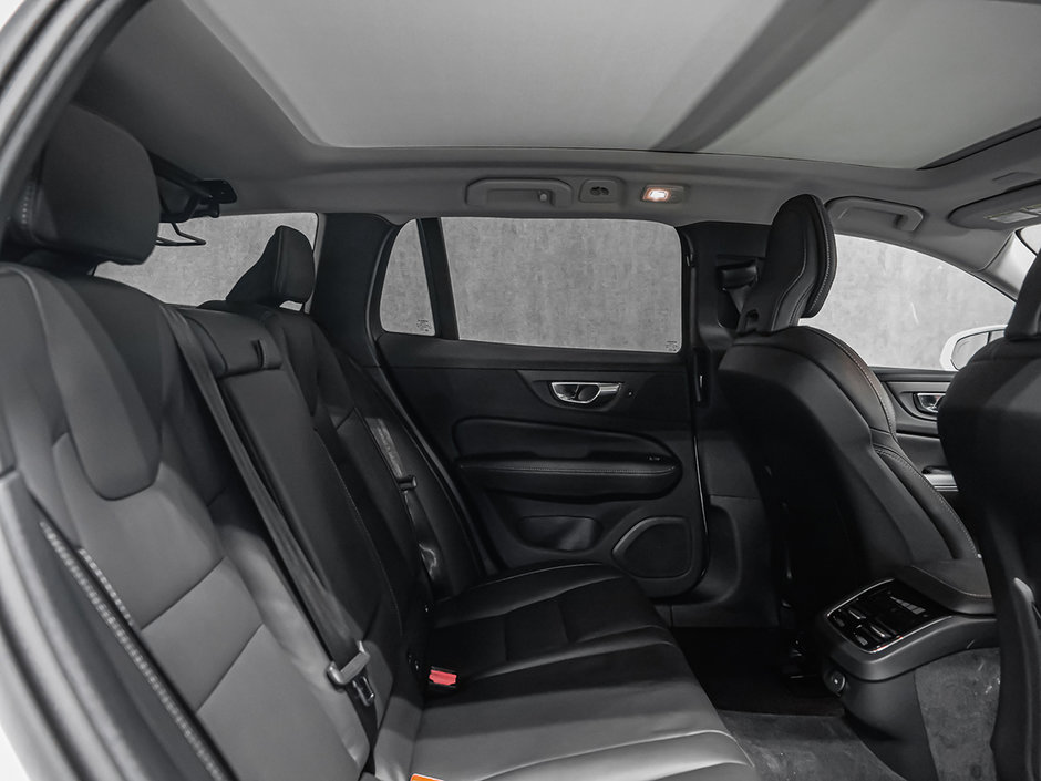 2025 Volvo V60 Cross Country Ultra-19