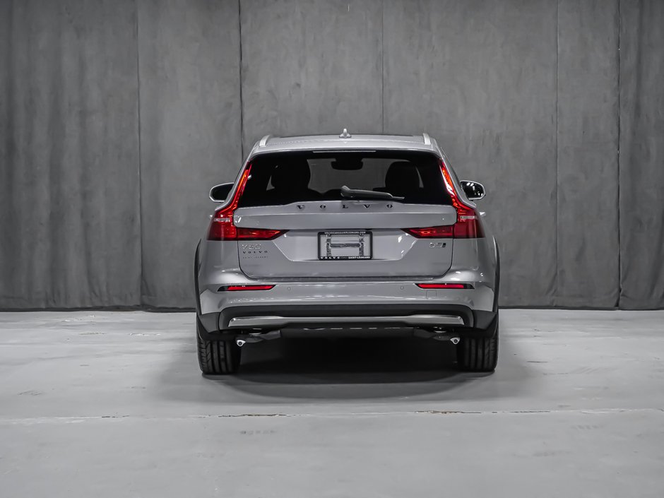 2026 Volvo V60 Cross Country Ultra-5
